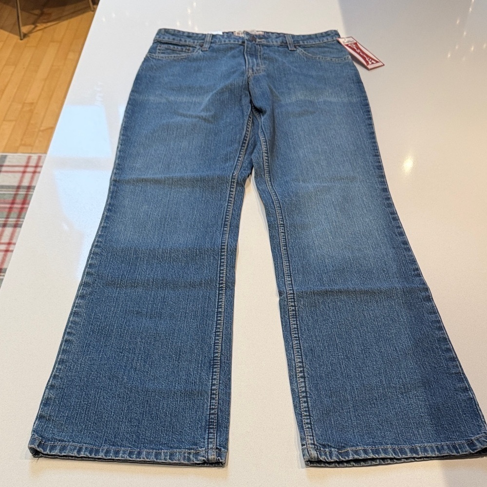 🆕 Levi's Women's MidRise Stretch Boot Cut Jeans, Medium Wash, Size 8